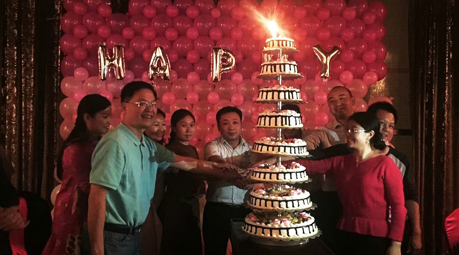 一路有你，盡顯方成雄風(fēng)，攜手共進(jìn)，再創(chuàng)輝煌